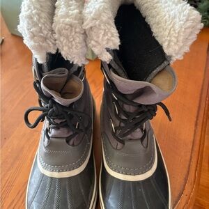Sorel Gray and Black snow Boots with Fur Lining